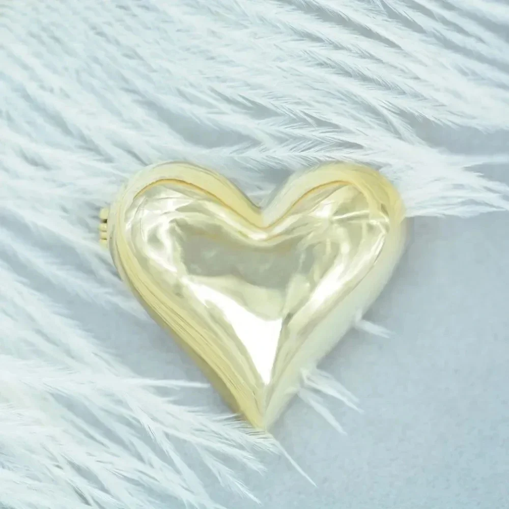 Vazira Queen gold copper